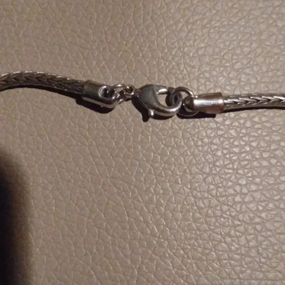 🌹necklace with unique links and pendant.  2 tone and small stones - Picture 9 of 12